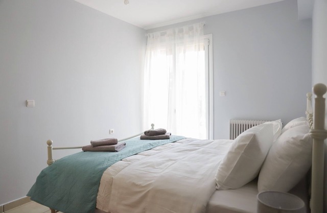 Appartment 10 minutes from ATH airport, 5 minutes from beach