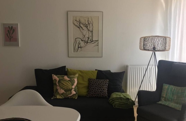 Appt F2 Cosy, AU Centre DE Fontainebleau, Avec Stationnement Securise