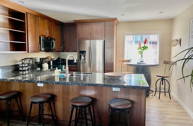 Apt 9: Beautiful apartment for families near a beach.