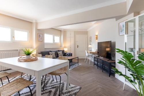 Apt in Neguri, 5 min from the beach & metro