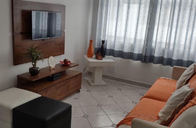 Apto 1 suíte a 30 mts. da Praia do Tombo - Guarujá