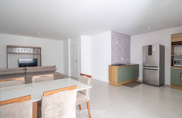 Apto 2Q c/churrasq. 500m da Meia Praia ROT1001