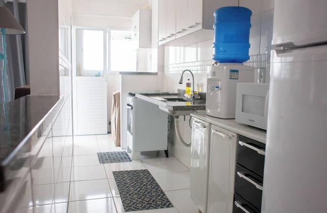 Apto acolhedor c ótima localização a 250m da praia