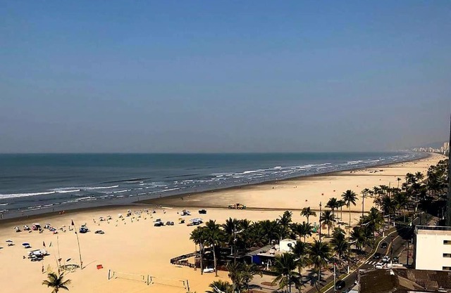 Apto com Linda Vista para o Mar