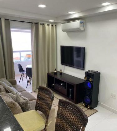 Apto lindo e aconchegante na Praia Grande c/ vista