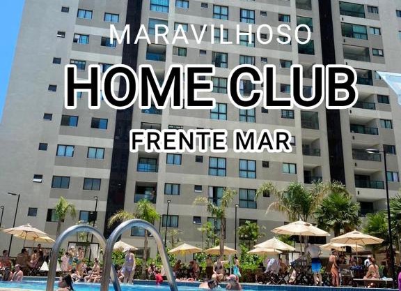 Aptos em HOME CLUB Frente Mar com Área de Lazer completa