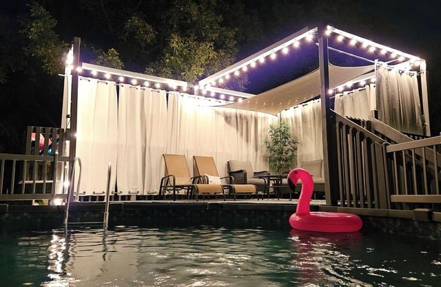 Aqua Relax Haven: Hot Tub & Pool