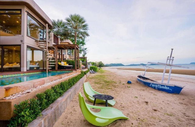 Aquar Stay Pool Villa 300yod ปราณบุรี-สามร้อยยอด บ้านพักติดทะเล พูลวิลล่าติดทะเล