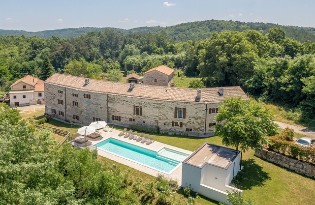 Aquileia Residence # 5 - peaceful, private garden, large pool, close to Grožnjan