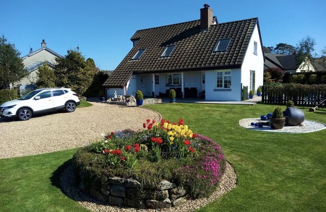Architect Designed Stunning House, In Quiet And Peaceful Stunning Location