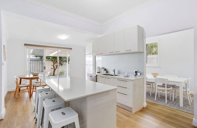 Ardross Delight | Gem with Pool, Garden & Parking
