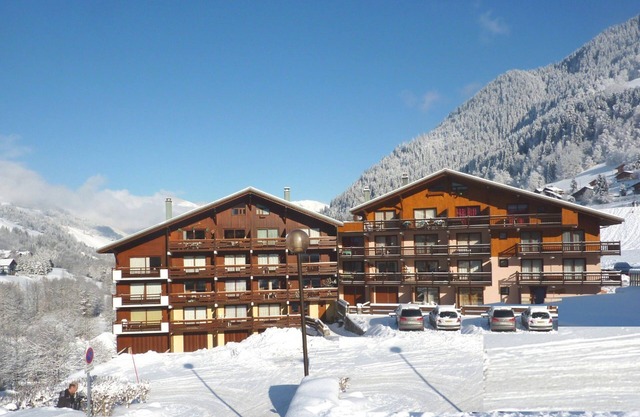 ARECHES, Appartement 4-6 personnes, avec terrasse et à 5 mn à pied du télésiège