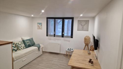 Ariège, agréable T2 en bord de rivière