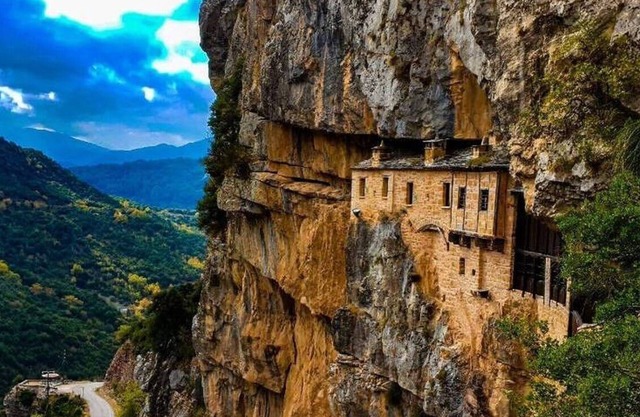 Armonia Stone Retreat - Pramanta Mountain Vistas