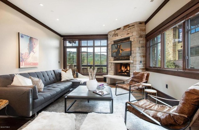 Arrowleaf Lodge - 2 Bed Condo #109