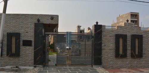 Arsh Villa