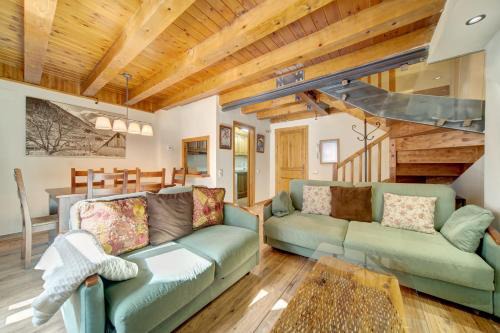 Arties Luxury Apartments - parking a pie de pistas Val de Ruda