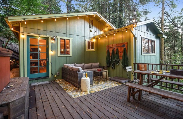 Artist's Perch ~ Private Retreat owned by Artists, Stylish Attention to Detail