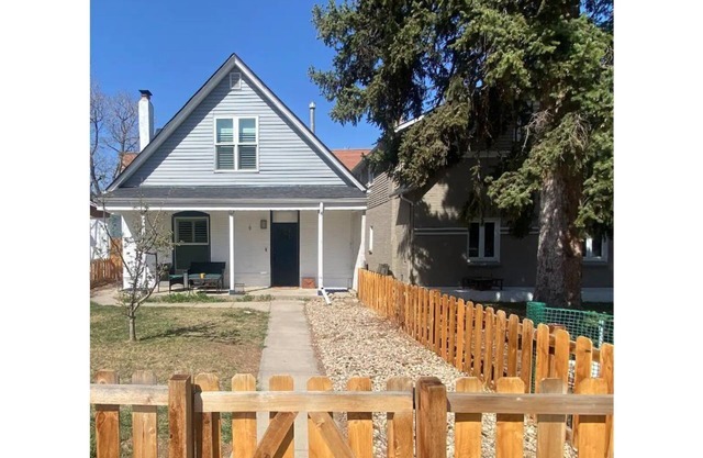 Artsy Platt Park Guest Suite, Walk Everywhere + QUICK MOUNTAIN ACCESS!