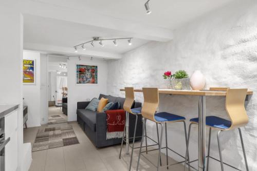 AS3 - Studio in City Center