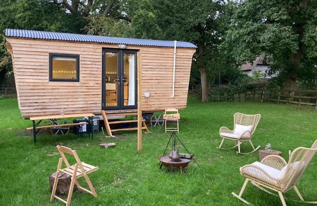 Aspen Leaves: The perfect farm retreat