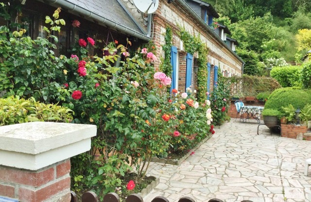 At 200 meters FROM THE BEACH, QUIET, ETRETAT REGION, FREE WIFI, PRIVATE PARKING