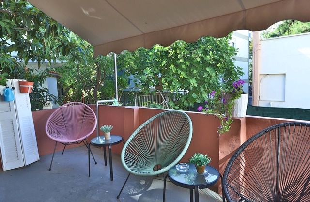 ATHENIAN GARDEN HOUSE II