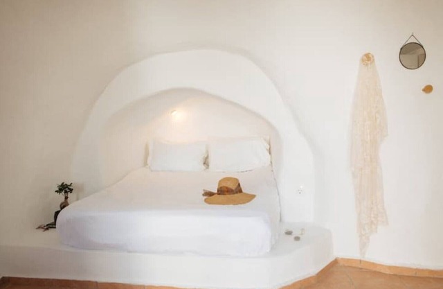 Athiri Cave | A Terre Cave Villas