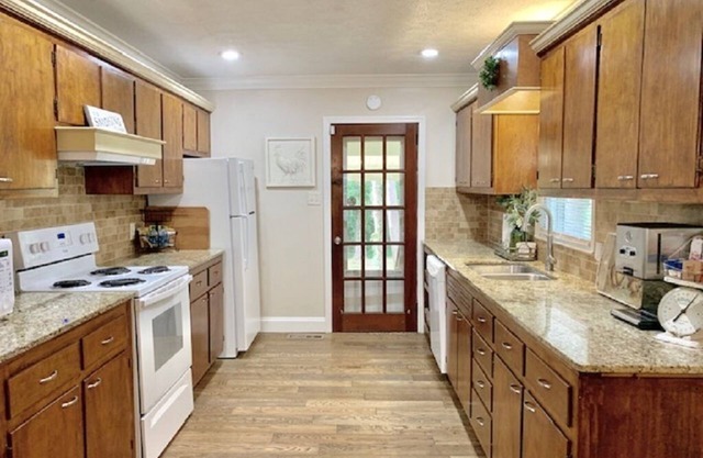 Atlanta Speedway Cottage