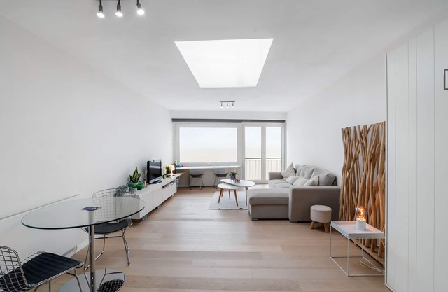 Attractive studio with a sea-view