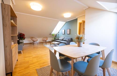 Atuaire Home La Merced en el centro histórico de Burgos PARKING INCLUIDO