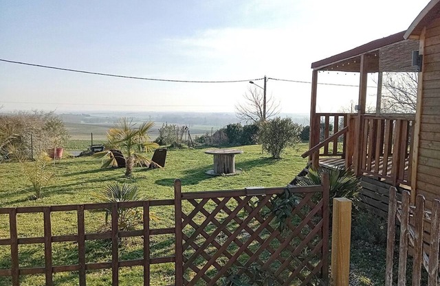 Atypical accommodation all-comfort caravan