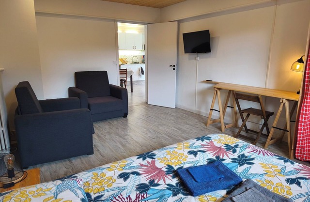 Au parfait : Ground floor, quiet, parking, garden, ideally situated