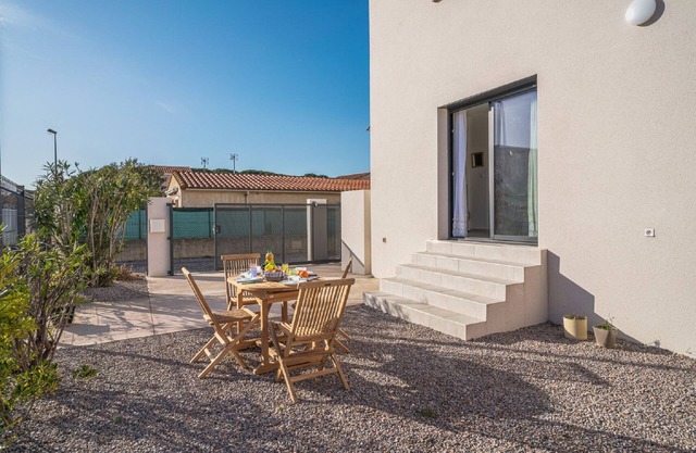 Aubépines by Interhome