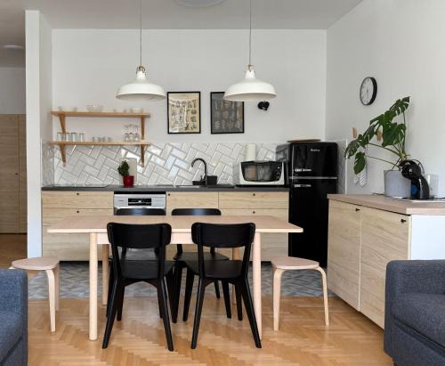 Aumetz Square Apartment 2