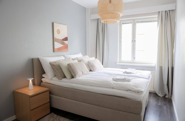 Aurora City Suite II