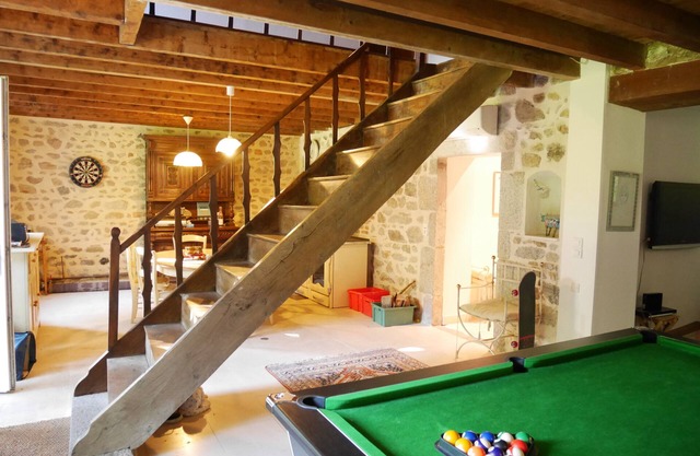 Authentic holiday home in a natural setting in absolute calm