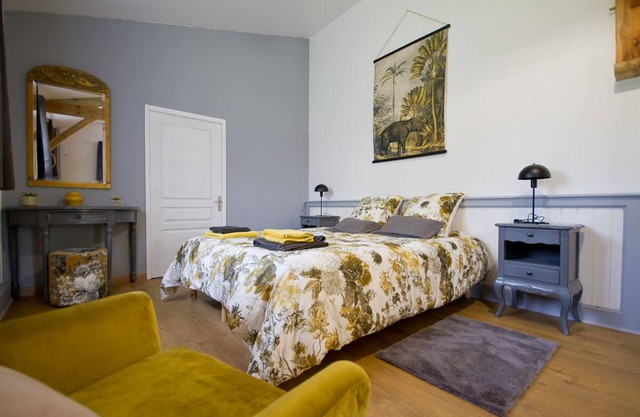 Aux Tuileries" bed and breakfast