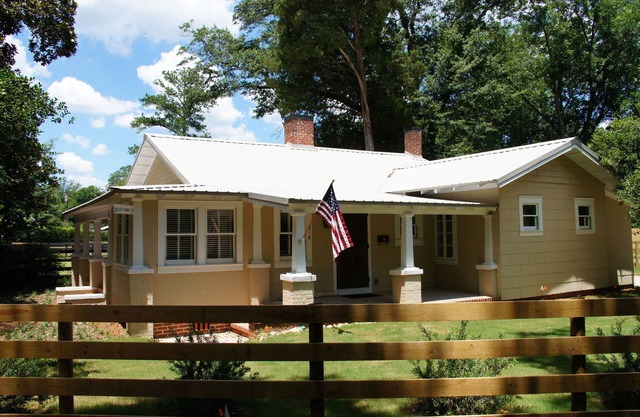 Award winning fully restored 1930's cottage in historic Aiken SC