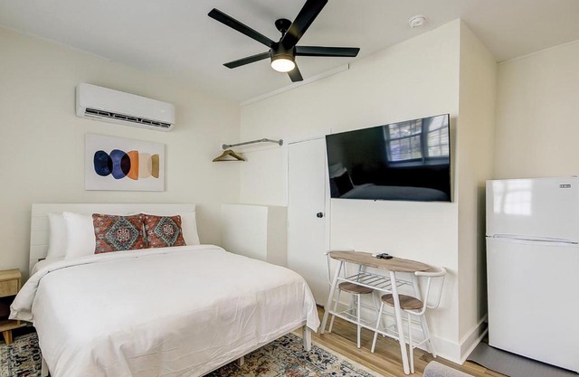 Away Point Studio - 30-Day Rental