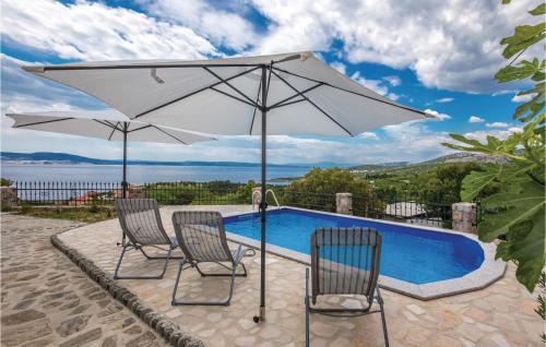 Awesome Apartment In Klenovica