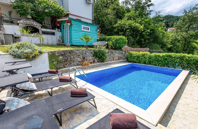 Awesome apartment in Matulji with WiFi