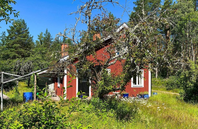 Awesome home in Alsterbro with WiFi