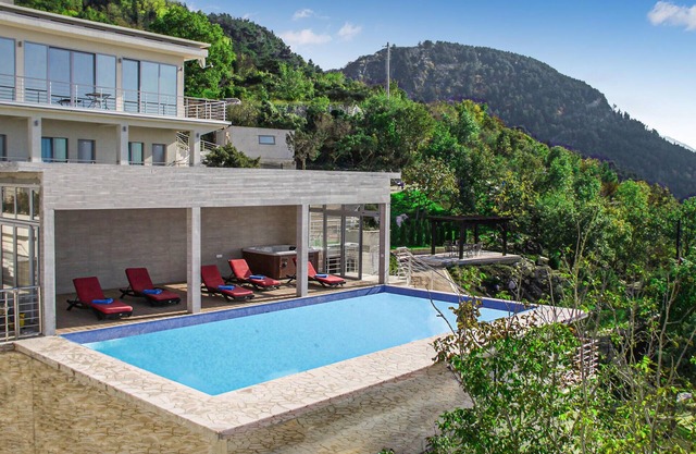 Awesome home in Kotor