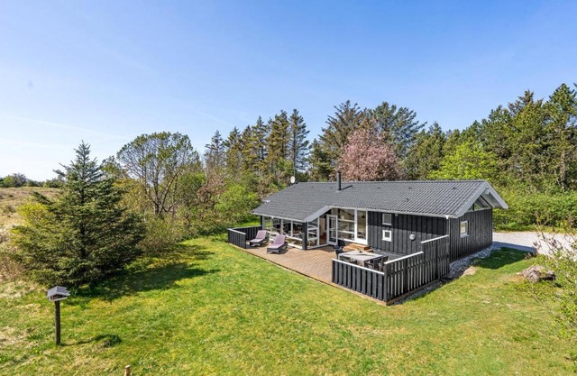 Awesome Home In Løkken With Kitchen
