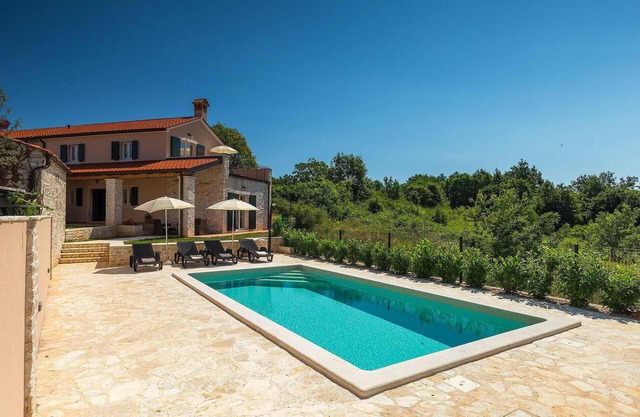 Awesome home in Labin - Rabac