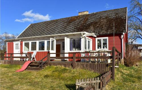 Awesome Home In Vittsjö
