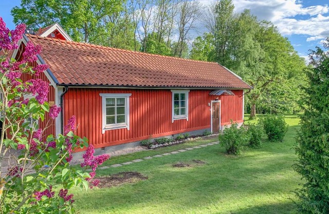 Awesome Home In Vrena With Wifi