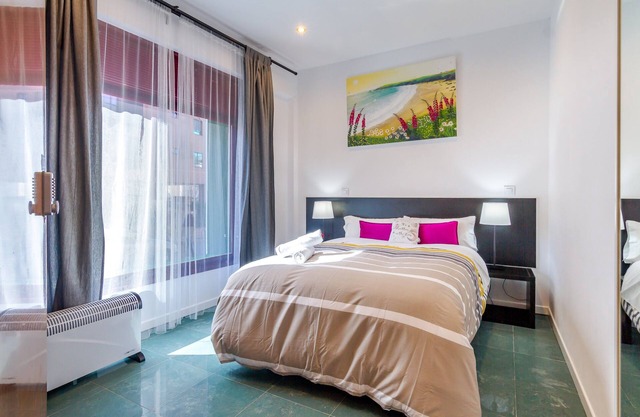 AYZ Javier Cabrini - Auto check-in property