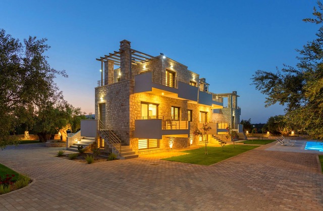 Azari Lifetime Memories Villa 1
